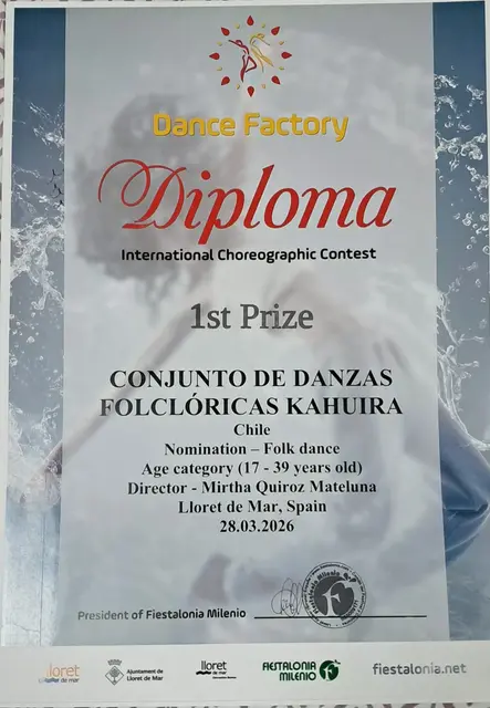 Diploma de primer lugar otorgado al Conjunto de Danzas Folclóricas Kahuira en Lloret de Mar, 28 de marzo de 2026